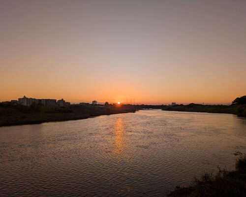 多摩川夕日