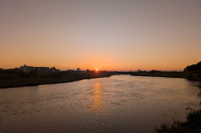多摩川夕日